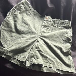 Old Navy Women's Olive Cargo Shorts